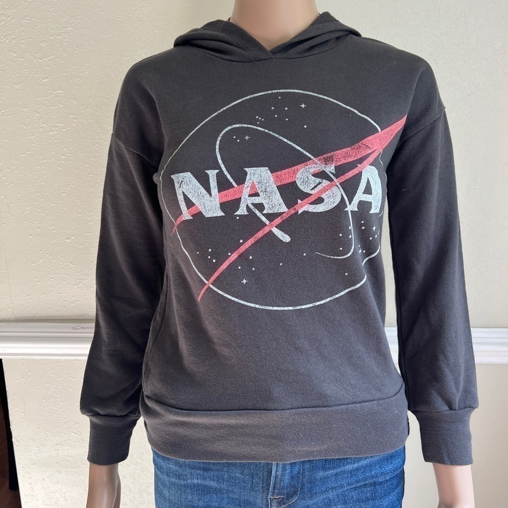 T&b Nasa Sweatshirt Nwot​